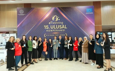 Gemlik Ekibi eTwinning 15. Ulusal Konferansı’nda Türkiye’yi Gururla Temsil Etti
