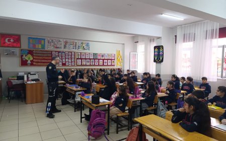 Gemlik İlçe Emniyet Müdürlüğü’nden Öğrencilere Bilgilendirme Semineri