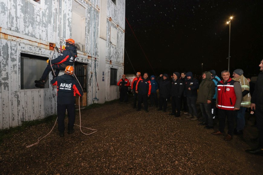 Gemlik Merkezli Bölge Düzeyi Deprem Tatbikatı Başarıyla Gerçekleştirildi
