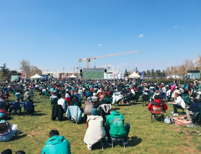 BURSA’DA DEV EKRANDA BURSASPOR COŞKUSU