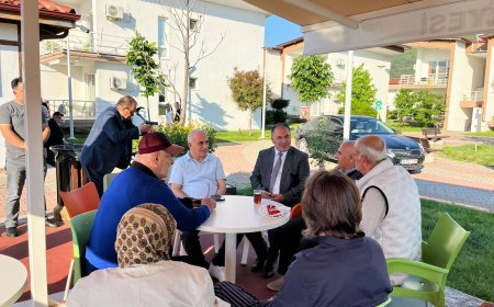 Kaymakam Canbaba Bayramda Şehit Aileleri, Gaziler, Yaşlılar ve Öğrencileri Ziyaret Etti