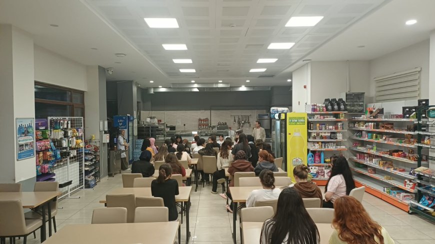 Kaymakam Canbaba Bayramda Şehit Aileleri, Gaziler, Yaşlılar ve Öğrencileri Ziyaret Etti