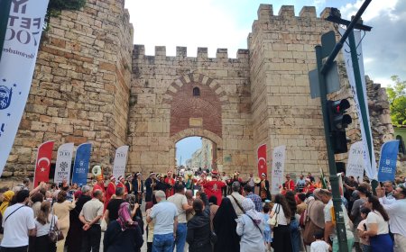 Fethin 700. Yılında Mehter Sesleri Saltanat Kapı’dan Yükseldi