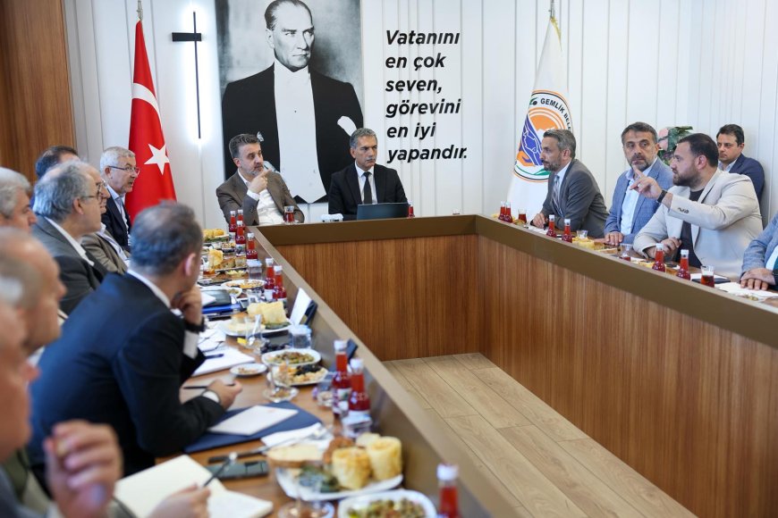 Gemlik’te Yoğun Temas Trafiği: Şahin Biba’dan Kurum ve Esnaf Ziyaretleri