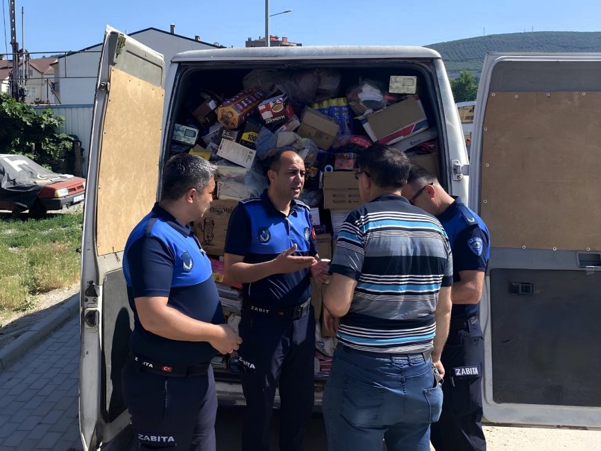 Gemlik’te Sağlıksız Gıda Deposuna Zabıta Baskını