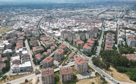 Büyükşehir Üçevler Mahallesi’nde asfalt yeniliyor