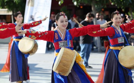 Halk dansları rüzgârı Bursa'nın dört bir yanını sardı