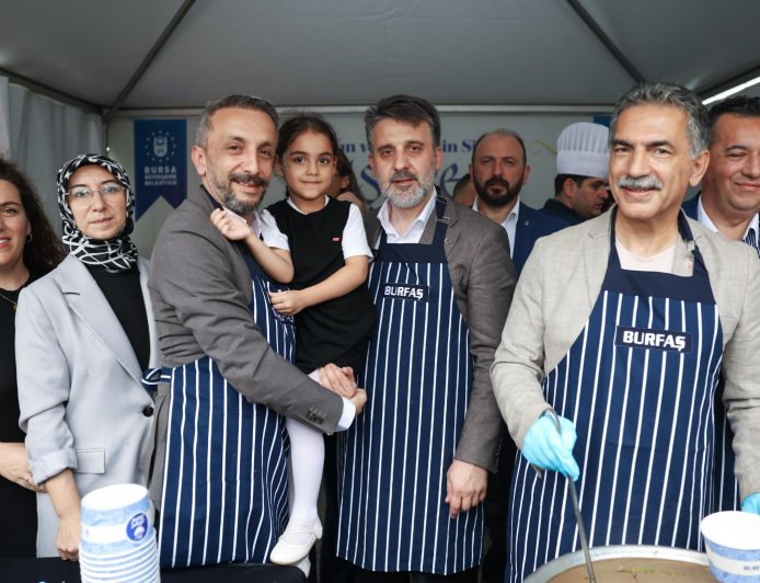 Gemlik'te aşureler Biba ve Varank'tan
