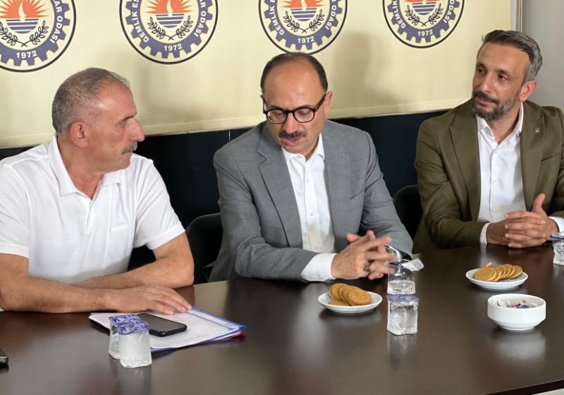 AK Parti Bursa Milletvekili Osman Mesten Gemlik’te Esnaf ve STK Ziyaretlerinde Bulundu