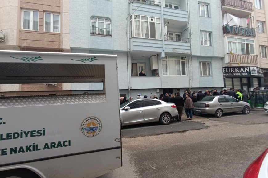 GEMLİK’TE KORKUNÇ OLAY: 65 YAŞINDAKİ KADIN EVİNDE ÖLÜ BULUNDU