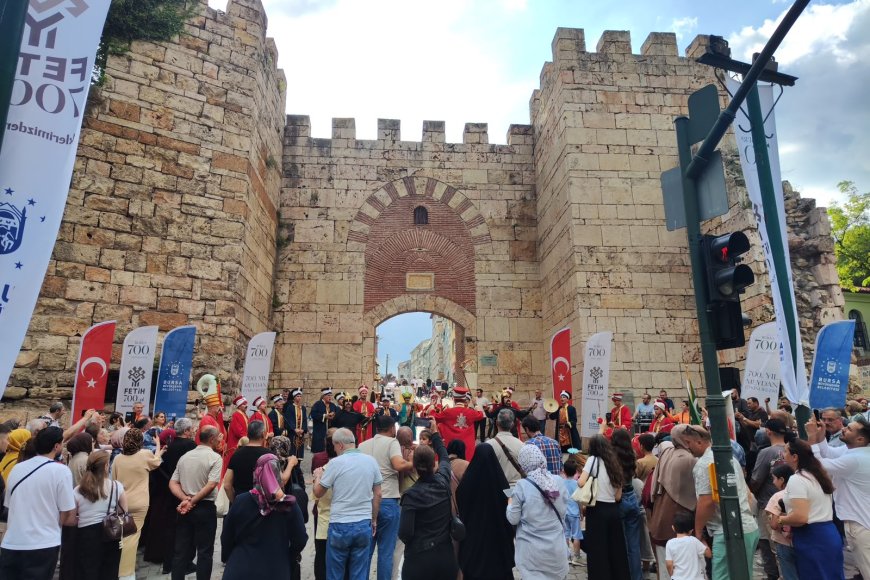 Fethin 700. Yılında Mehter Sesleri Saltanat Kapı’dan Yükseldi