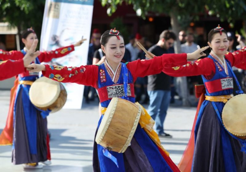Halk dansları rüzgârı Bursa’nın dört bir yanını sardı